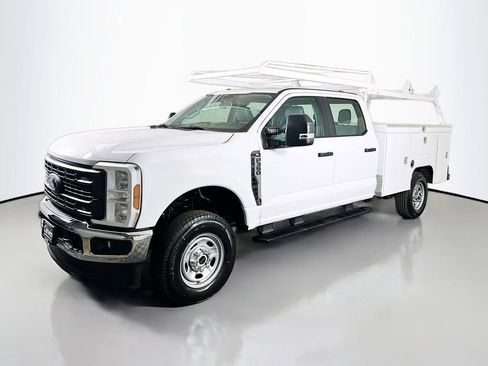 New 2026 Ford F350 XL w/ XL Chrome Package image 5