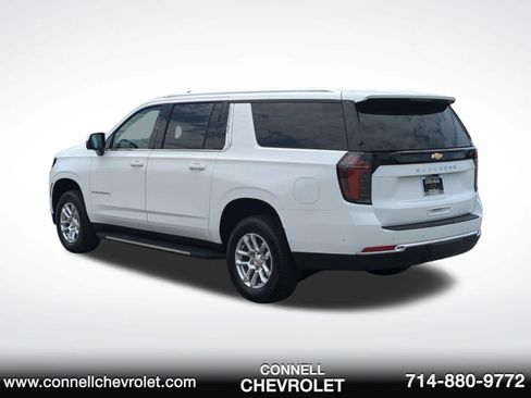 New 2026 Chevrolet Suburban LS RWD image 7