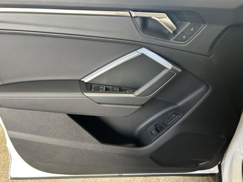 Certified 2025 Audi Q3 2.0T Premium w/ Convenience Package image 16