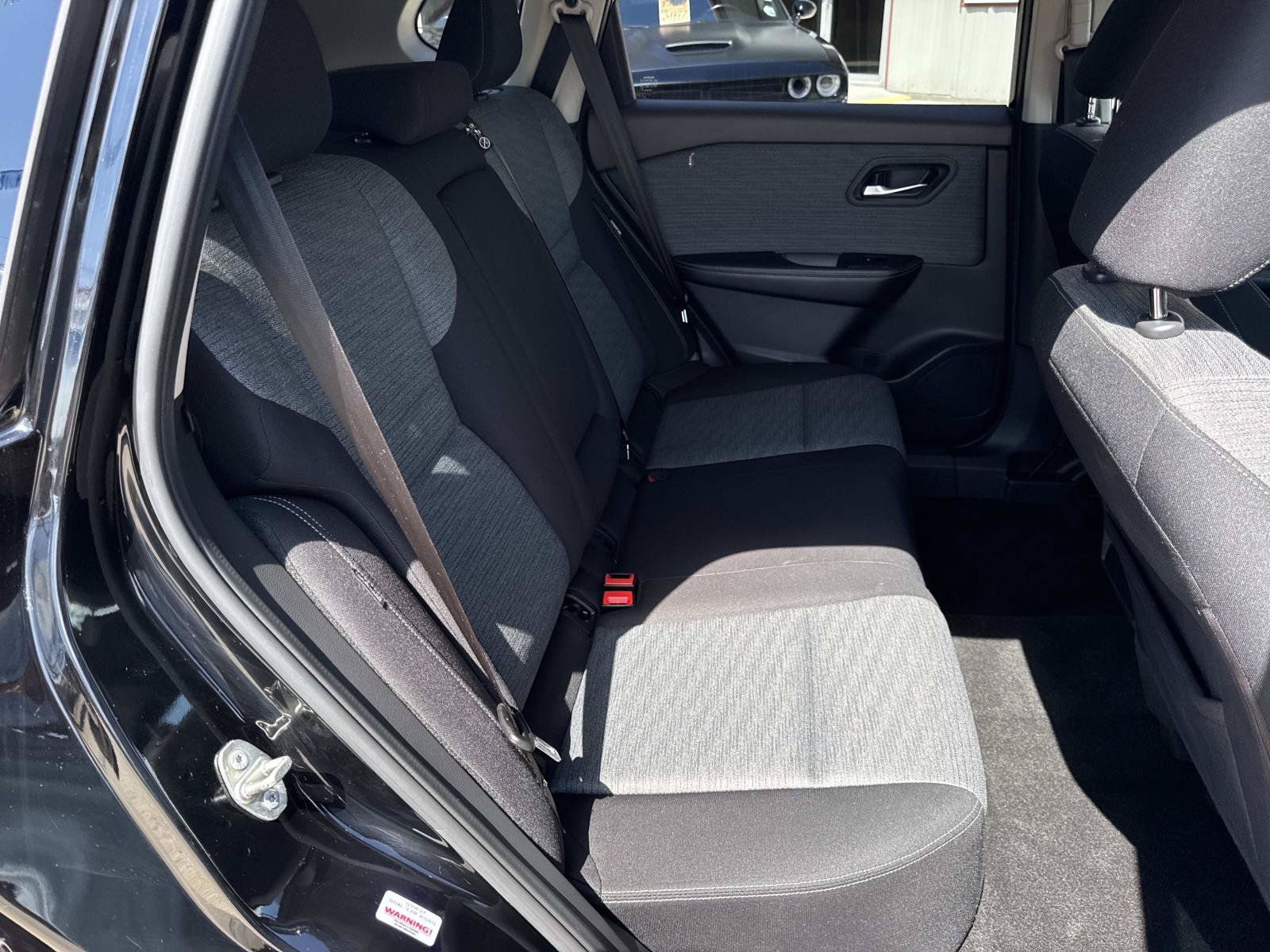 Used 2021 Nissan Rogue SV FWD image 9