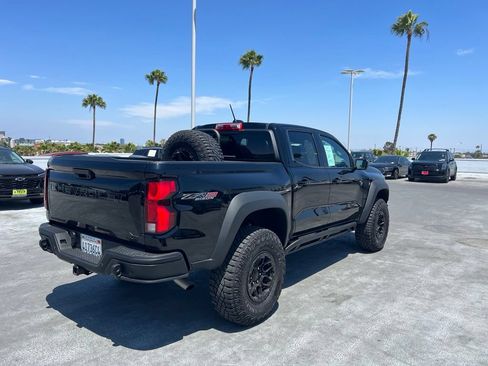 Used 2024 Chevrolet Colorado ZR2 w/ ZR2 Bison Edition AWD/4WD image 5