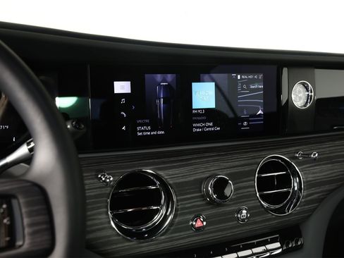 Used 2024 Rolls-Royce Spectre w/ Spectre Launch Package image 13