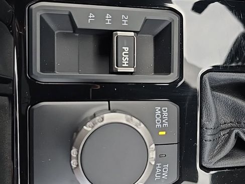 Certified 2025 Toyota Tundra Limited image 23