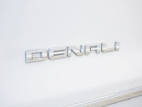 Used 2016 GMC Sierra 1500 Denali w/ Enhanced Driver Alert Package image 12