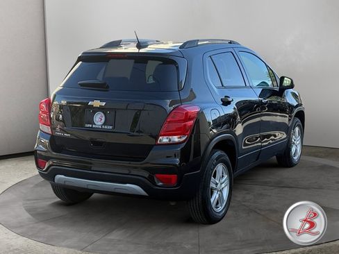 Used 2021 Chevrolet Trax LT AWD/4WD image 7