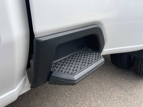 Used 2022 Chevrolet Silverado 3500 LT w/ Convenience Package image 11