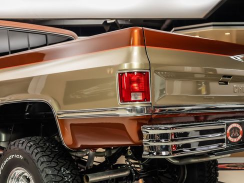 Used 1987 Chevrolet C/K Truck 2500 AWD/4WD image 33