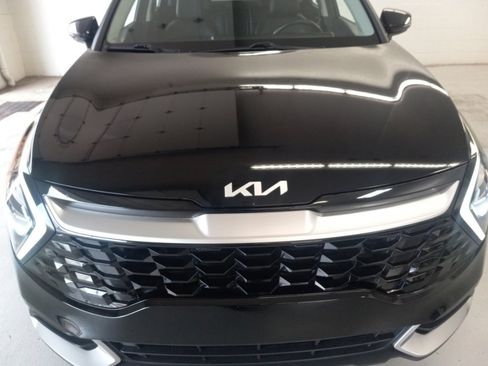 Certified 2023 Kia Sportage EX FWD image 6