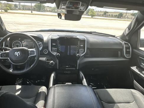 Certified 2025 RAM 1500 Big Horn AWD/4WD image 14