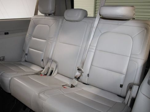 Used 2020 Lincoln Navigator L Reserve w/ Luxury Package AWD/4WD image 27