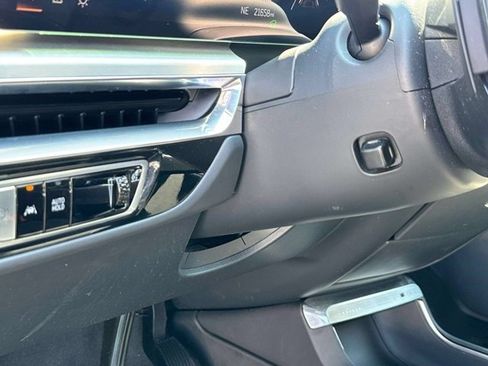 Certified 2024 Cadillac Lyriq Luxury AWD/4WD image 29