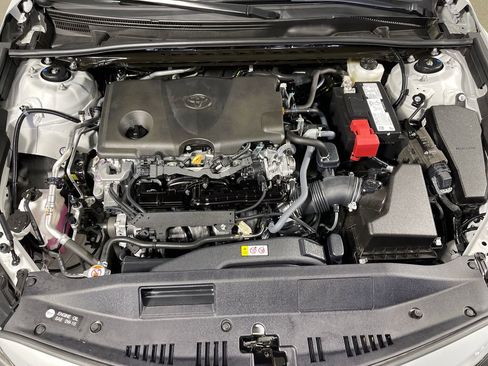 Certified 2024 Toyota Camry SE FWD image 9