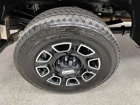 Used 2025 Ford F350 Platinum AWD/4WD image 18