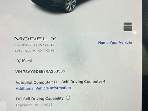 Used 2024 Tesla Model Y Long Range image 9