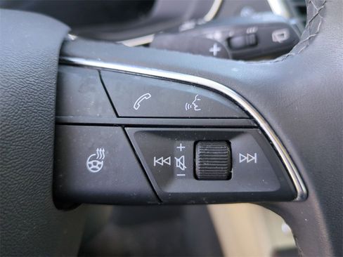 Used 2024 Audi Q5 e Premium Plus image 19