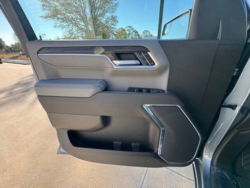 New 2026 GMC Sierra 1500 SLT image 12