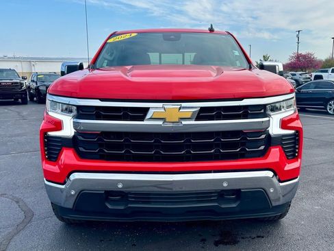 Used 2024 Chevrolet Silverado 1500 LT AWD/4WD image 10