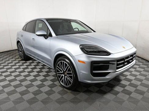 New 2026 Porsche Cayenne Coupe image 32