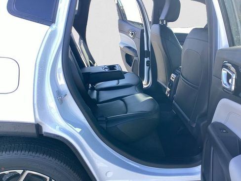 New 2026 Jeep Compass Limited image 14