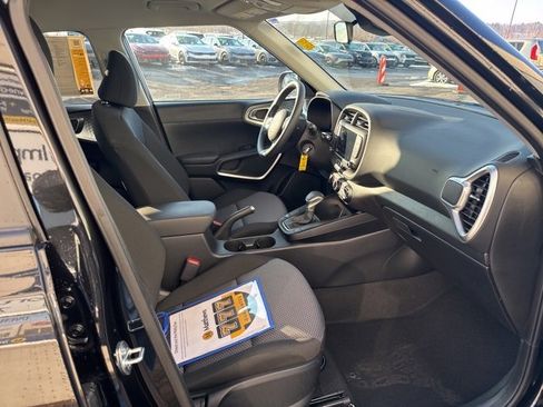 Certified 2025 Kia Soul LX image 19
