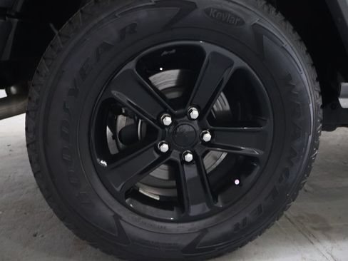 Used 2019 Jeep Wrangler Unlimited Sport AWD/4WD image 31