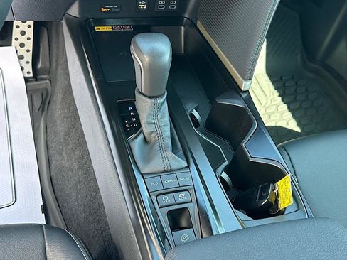 Certified 2025 Toyota Camry SE FWD image 25