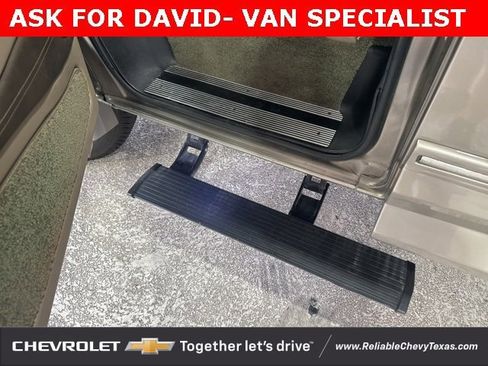 Used 2018 Chevrolet Express 2500 Work Van w/ Enhanced Convenience Package image 20