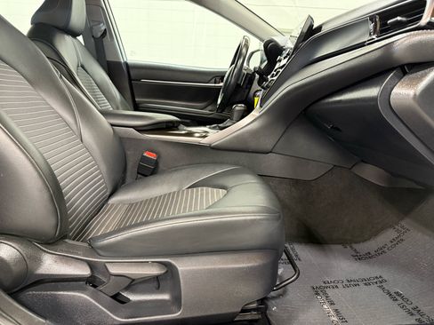 Used 2023 Toyota Camry SE image 21