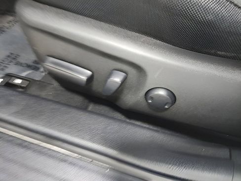 Used 2016 Toyota Camry LE image 21