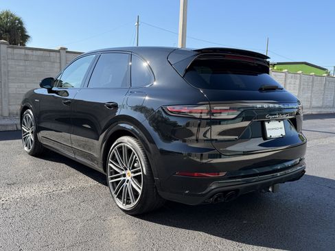 Certified 2023 Porsche Cayenne Turbo S image 3