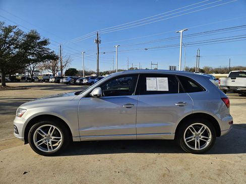 Used 2016 Audi Q5 2.0T Premium Plus w/ Technology Package image 4