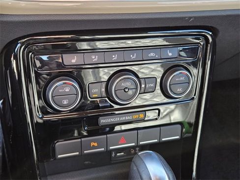 Used 2019 Volkswagen Beetle 2.0T Final Edition SEL image 22