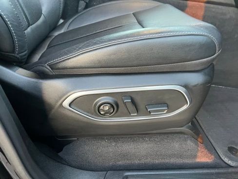 Used 2024 Jeep Wagoneer L Series II w/ Flexible Seating Group image 33