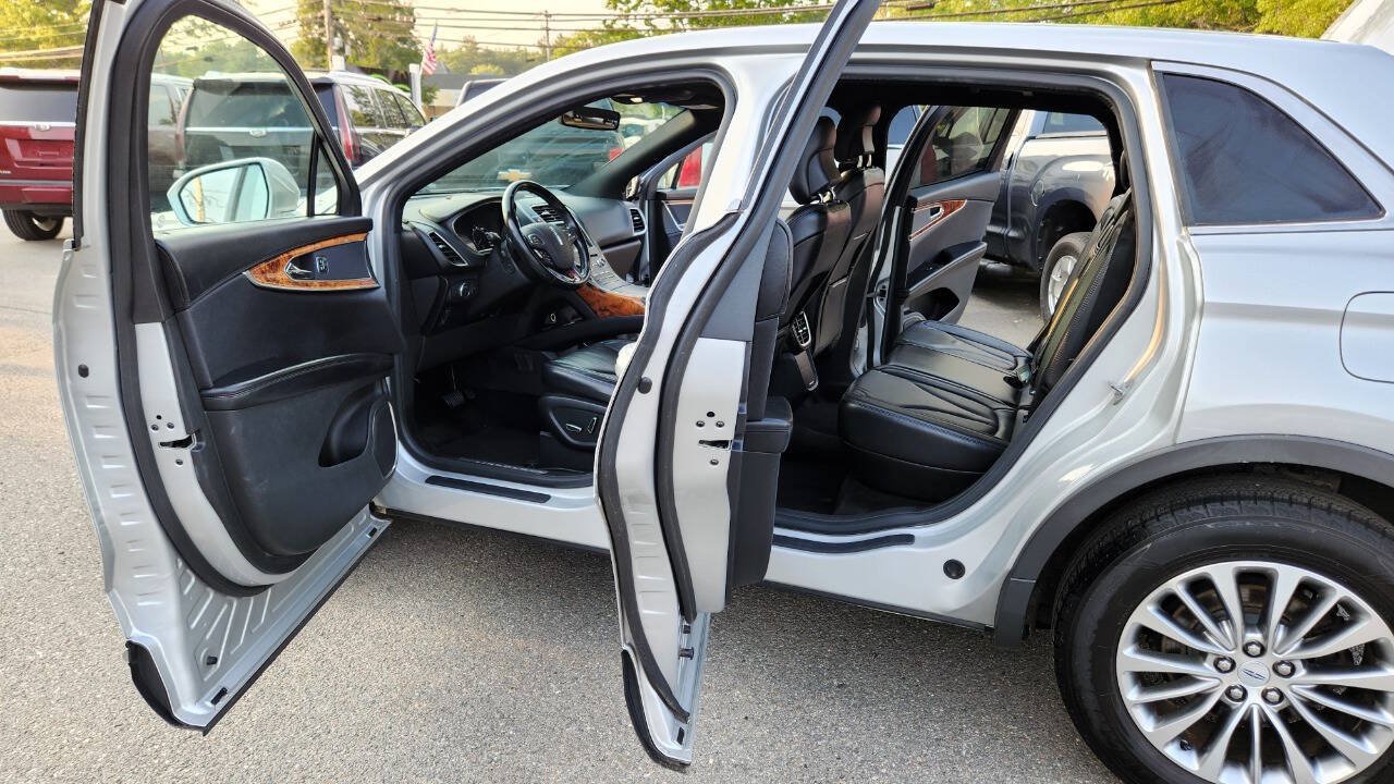Used 2016 Lincoln MKX Select w/ Select Plus Package AWD/4WD image 22