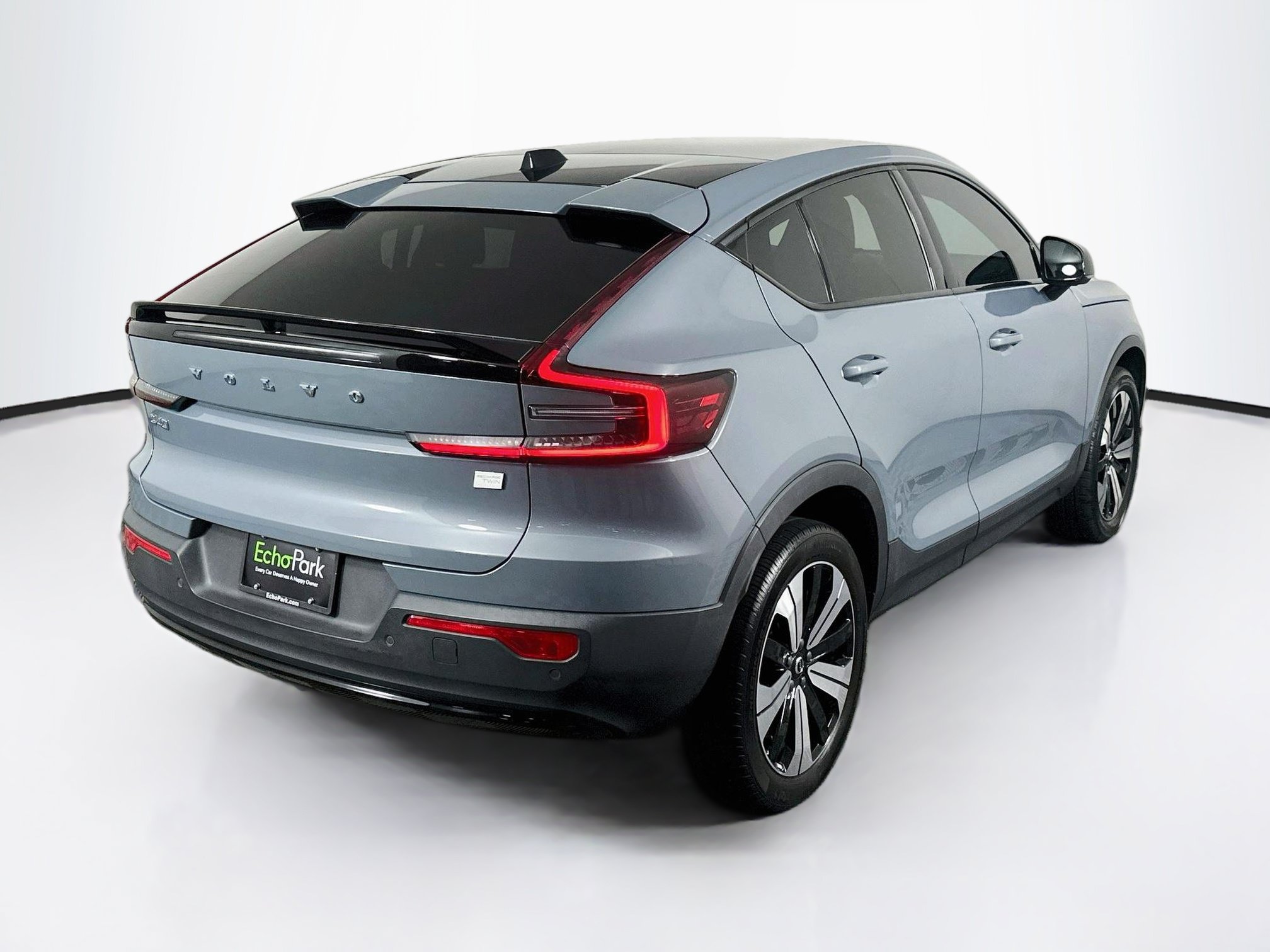 Used 2023 Volvo C40 Recharge Core w/ Protection Package Premier AWD/4WD image 9