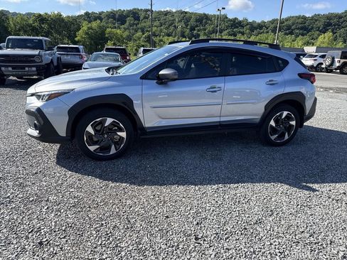 Used 2024 Subaru Crosstrek 2.5i Limited AWD/4WD image 3