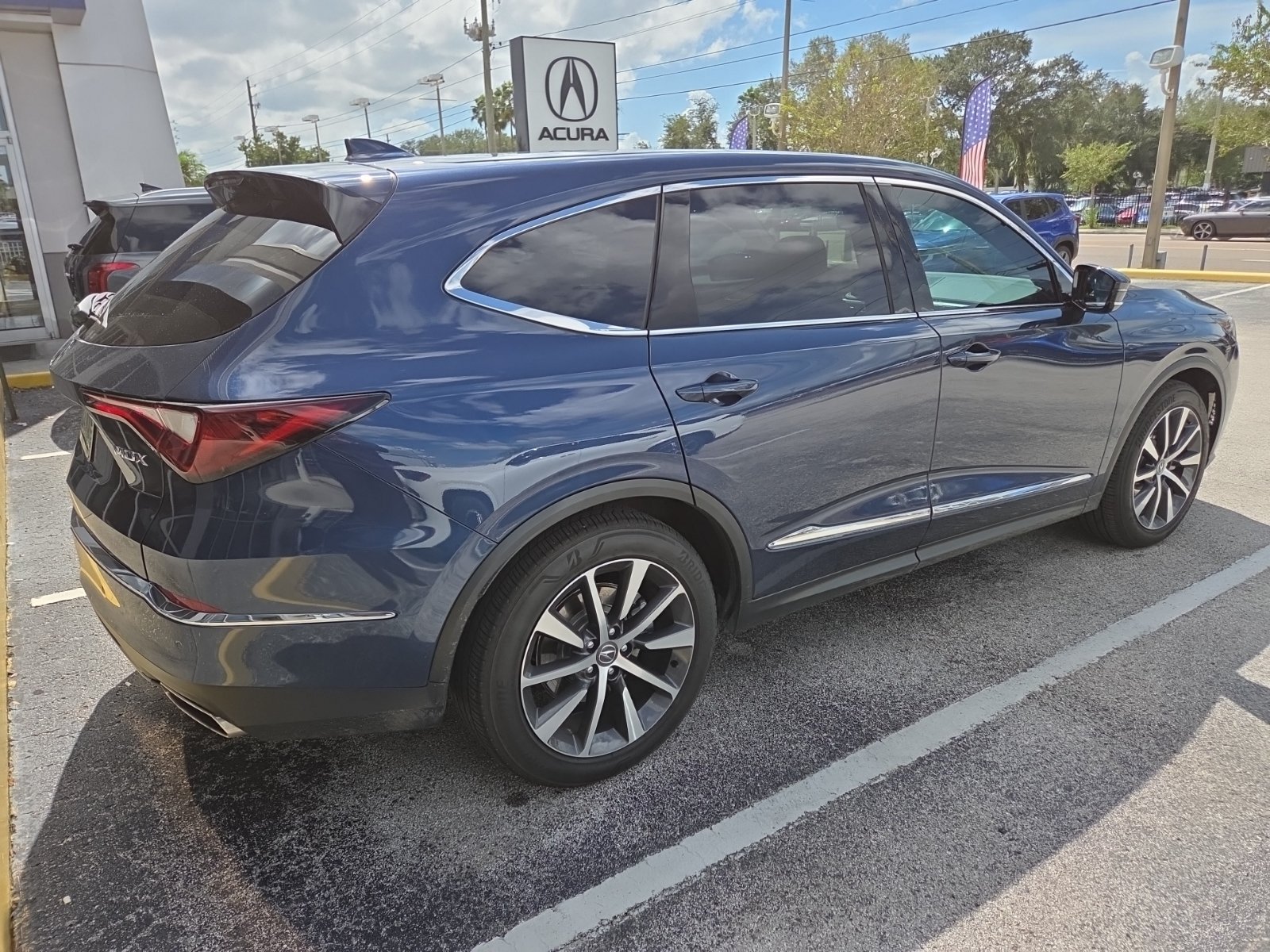 Used 2026 Acura MDX w/ Technology Package FWD image 5