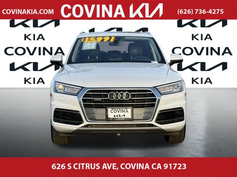 Used 2020 Audi Q5 2.0T Premium w/ Convenience Package image 3