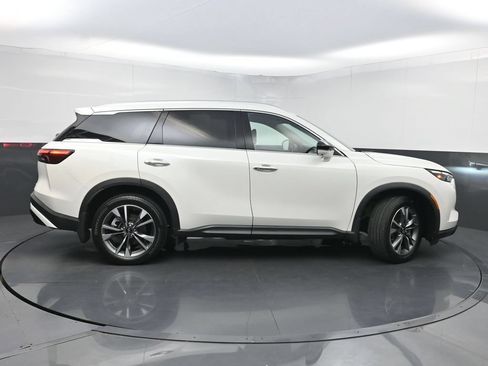 Used 2023 INFINITI QX60 Luxe w/ Performance Audio Package FWD image 47