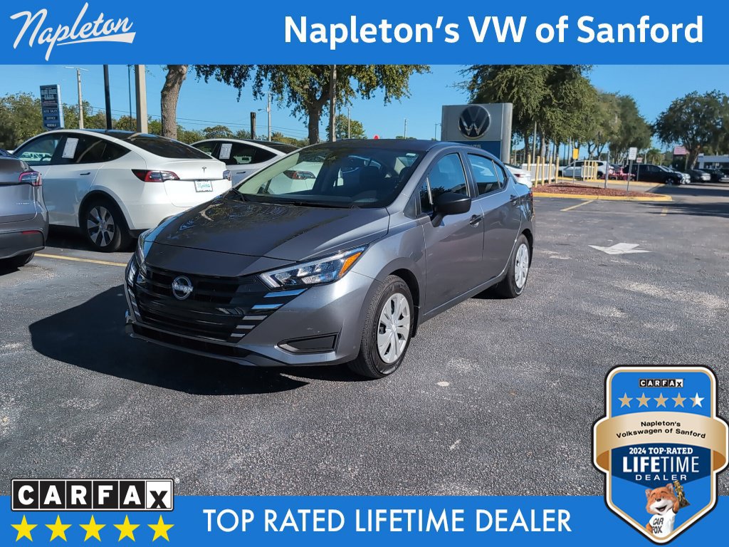 Used 2025 Nissan Versa S w/ Trunk Package FWD image 1