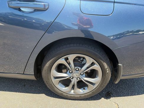 Used 2024 Honda Accord EX image 10
