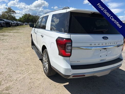 Used 2023 Ford Expedition Limited image 4