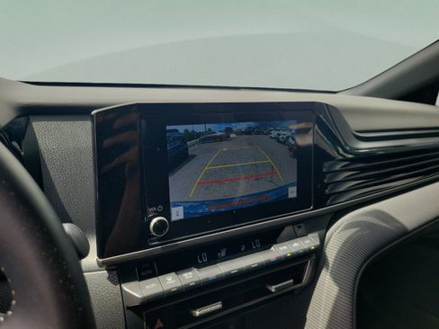 Used 2025 Toyota Camry LE FWD image 21