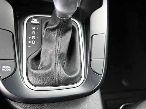 Used 2020 Kia Soul LX image 17