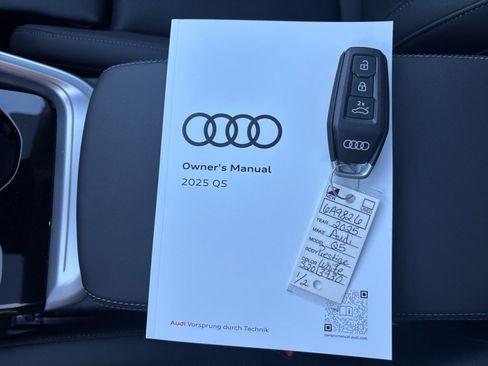 New 2025 Audi Q5 Prestige image 34
