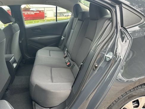 Used 2024 Toyota Corolla LE FWD image 9