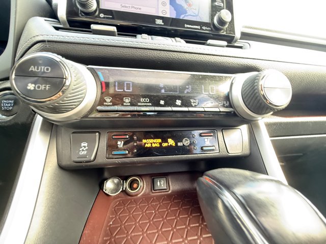 Used 2019 Toyota RAV4 Limited AWD/4WD image 29