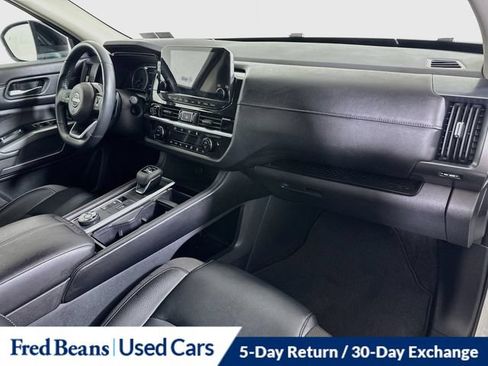 Certified 2024 Nissan Pathfinder SL AWD/4WD image 37