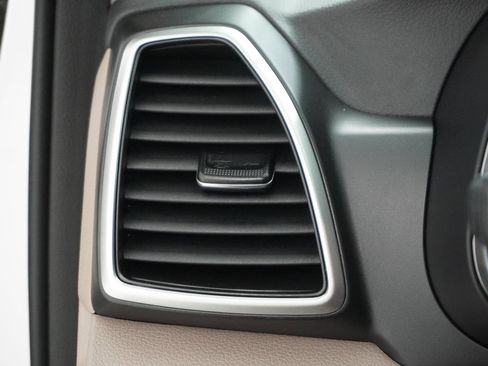 Used 2019 Hyundai Tucson Limited w/ Cargo Package image 18