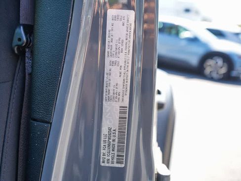 Used 2023 Jeep Wrangler Unlimited AWD/4WD image 28